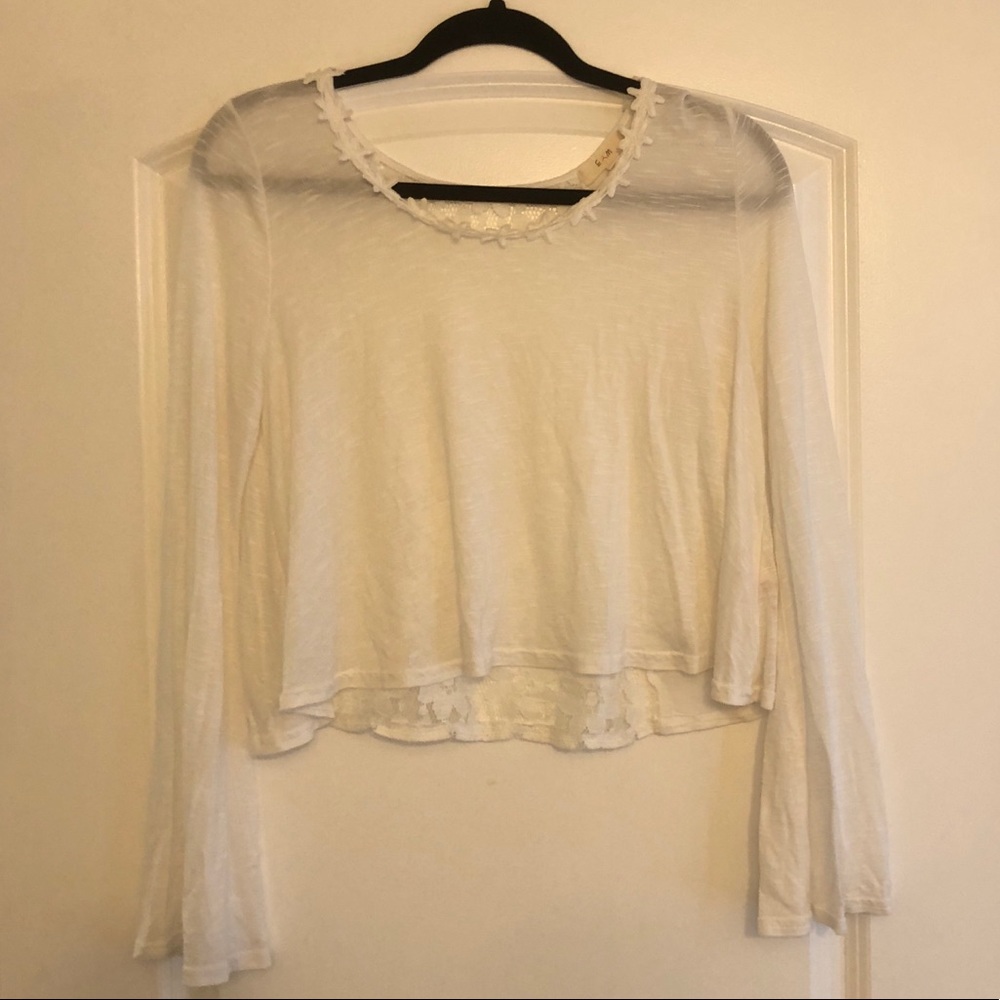 bell sleeve crop top
